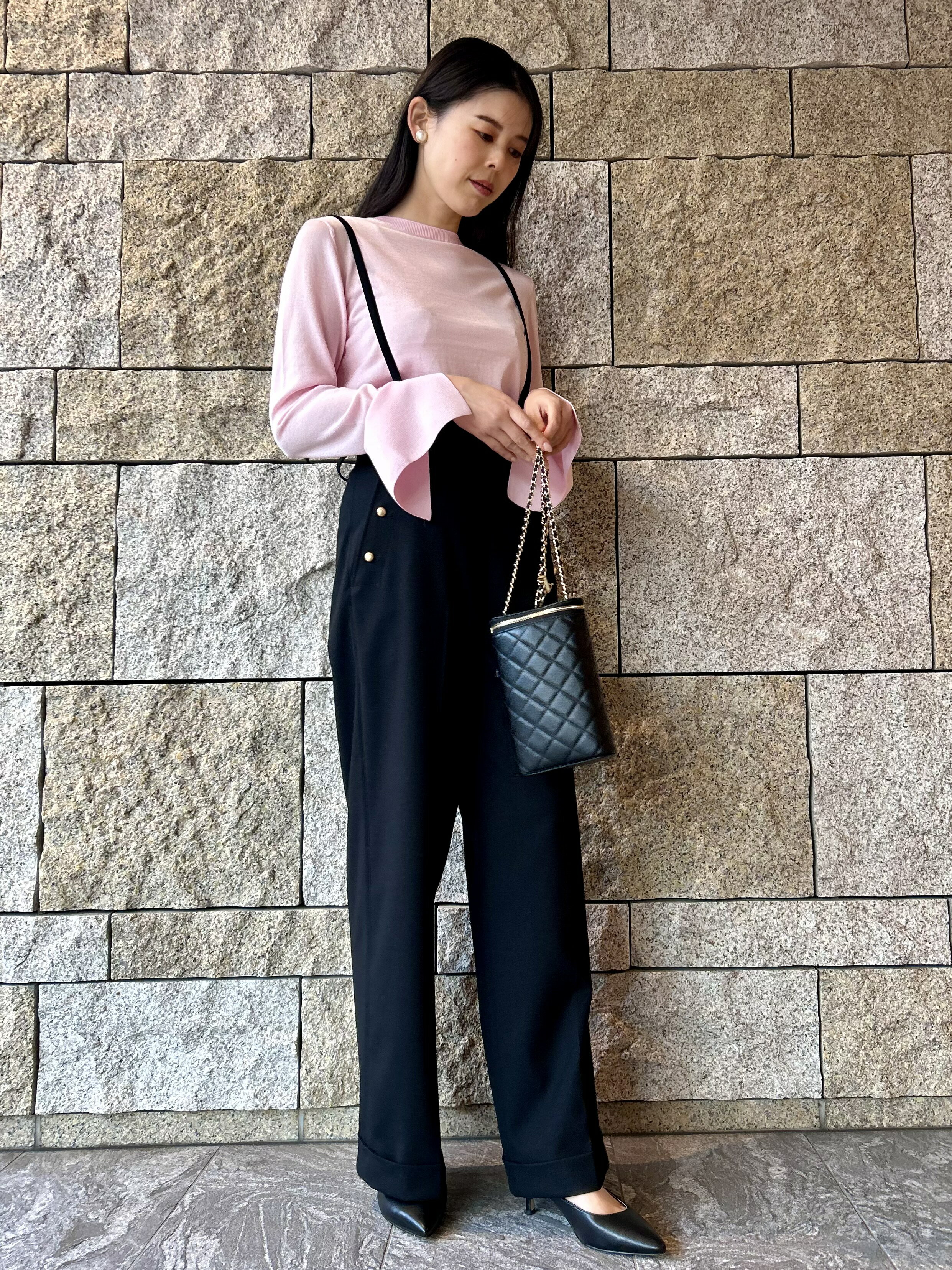 LOWELL ThingsのQuilty/キルティングミニショルダーバッグを使ったコーディネートを紹介します。｜Rakuten Fashion(楽天ファッション／旧楽天ブランドアベニュー)3432424