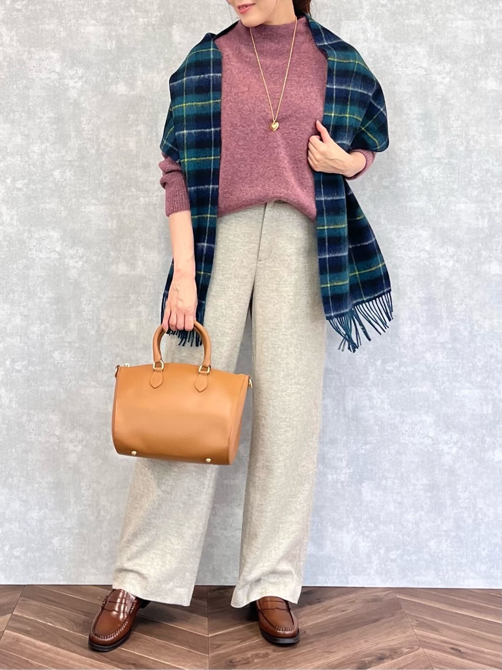 NEWYORKERの【L】ミックスカラー ビルドネックニットプルオーバーを使ったコーディネートを紹介します。｜Rakuten Fashion(楽天ファッション／旧楽天ブランドアベニュー)3441296