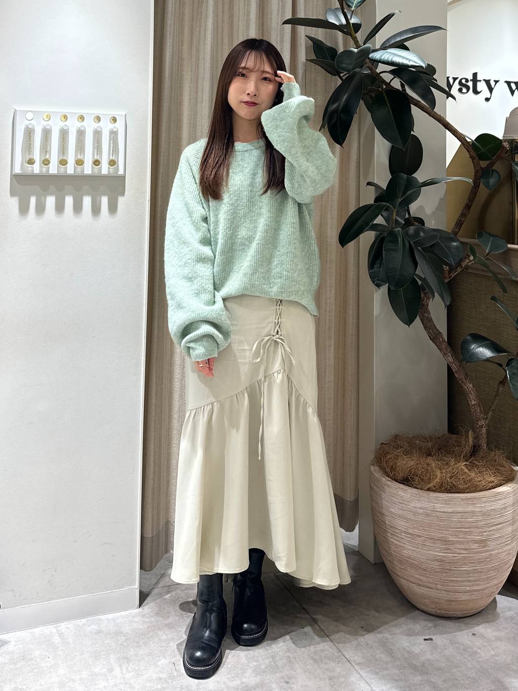 mysty womanの【WEB限定】アイスクリームクルーニットを使ったコーディネートを紹介します。｜Rakuten Fashion(楽天ファッション／旧楽天ブランドアベニュー)3448928