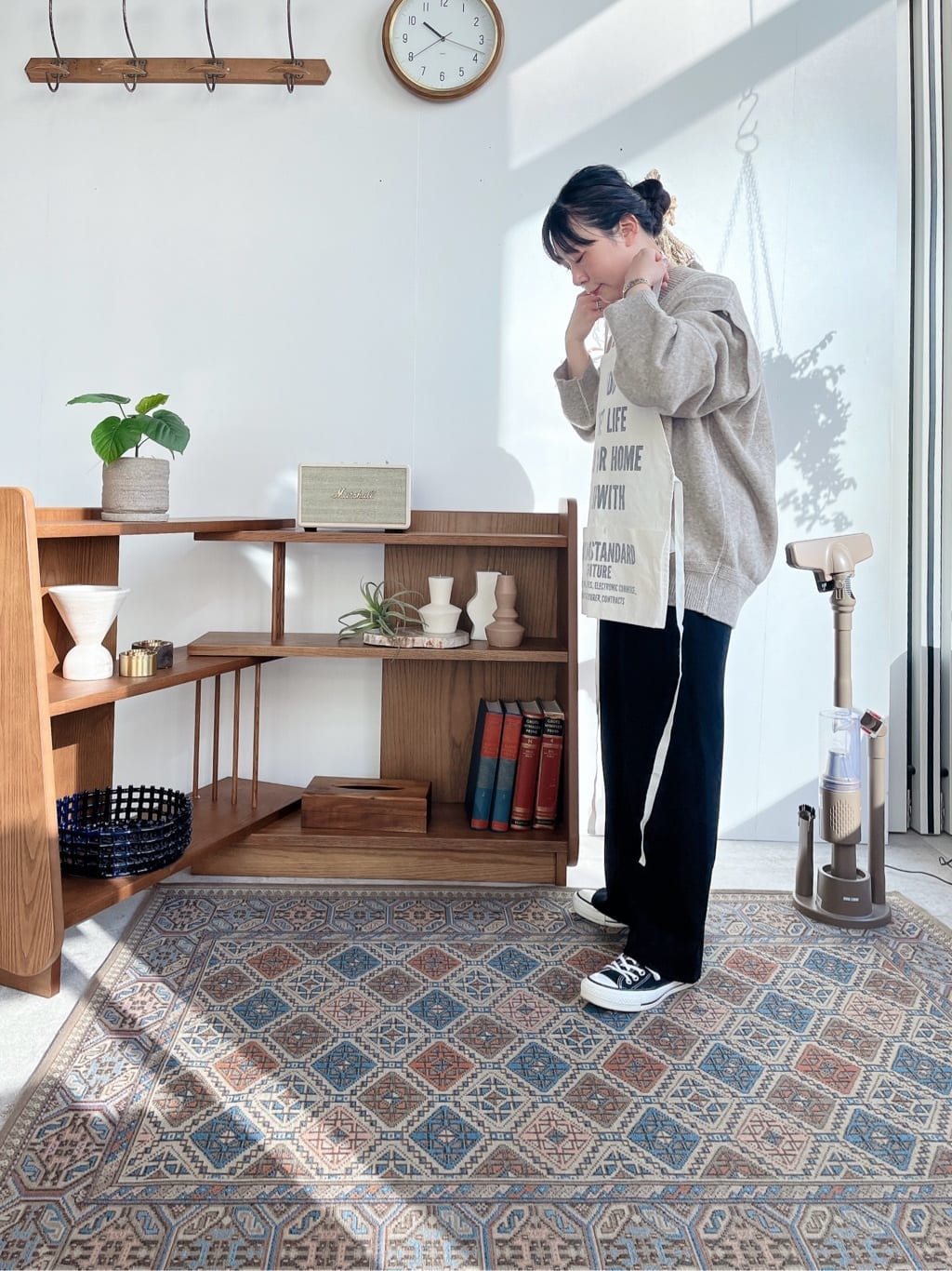 journal standard Furnitureの★【Marshall/マーシャル】Acton 3 Bluetooth Cream スピーカーを使ったコーディネートを紹介します。｜Rakuten Fashion(楽天ファッション／旧楽天ブランドアベニュー)3460304