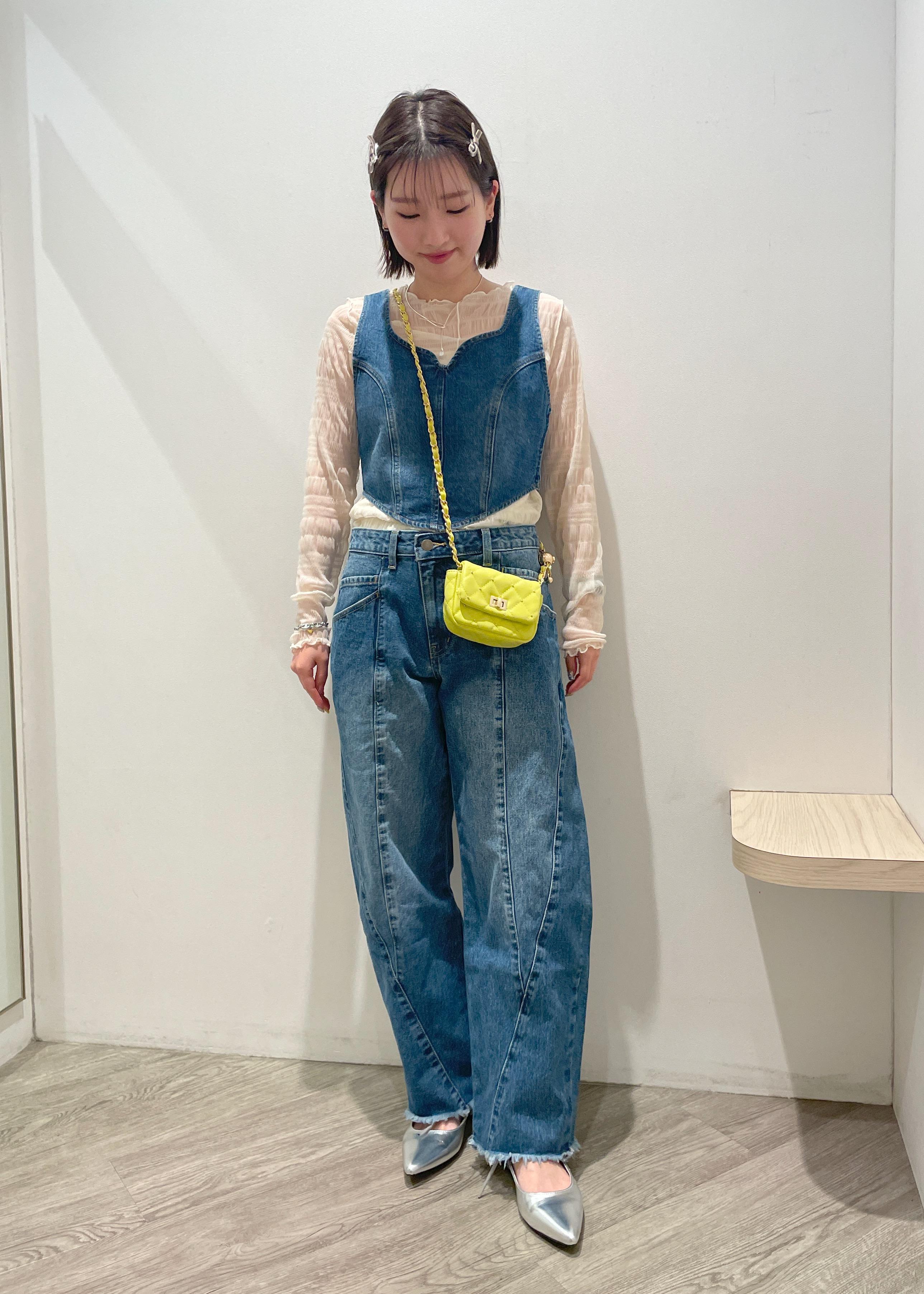 VISの【セットアップ対応】切替ラインデニムビスチェ【洗える】を使っ 
