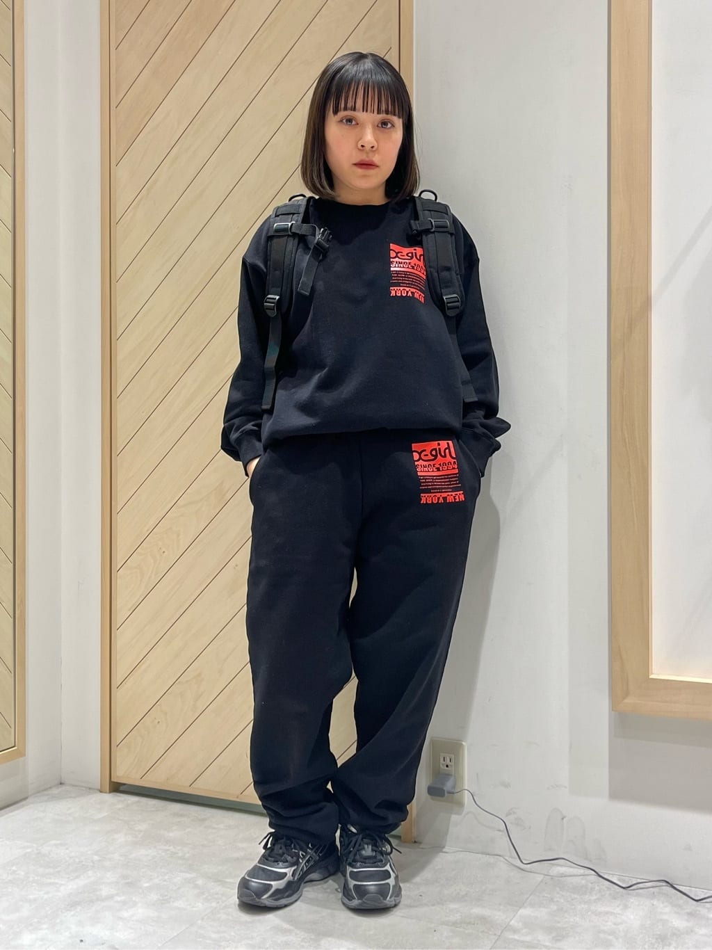 X-girlのBICOLOR BOX LOGO SWEAT TOP スウェット トレーナー X-girlを使ったコーディネートを紹介します。｜Rakuten Fashion(楽天ファッション／旧楽天ブランドアベニュー)3480518