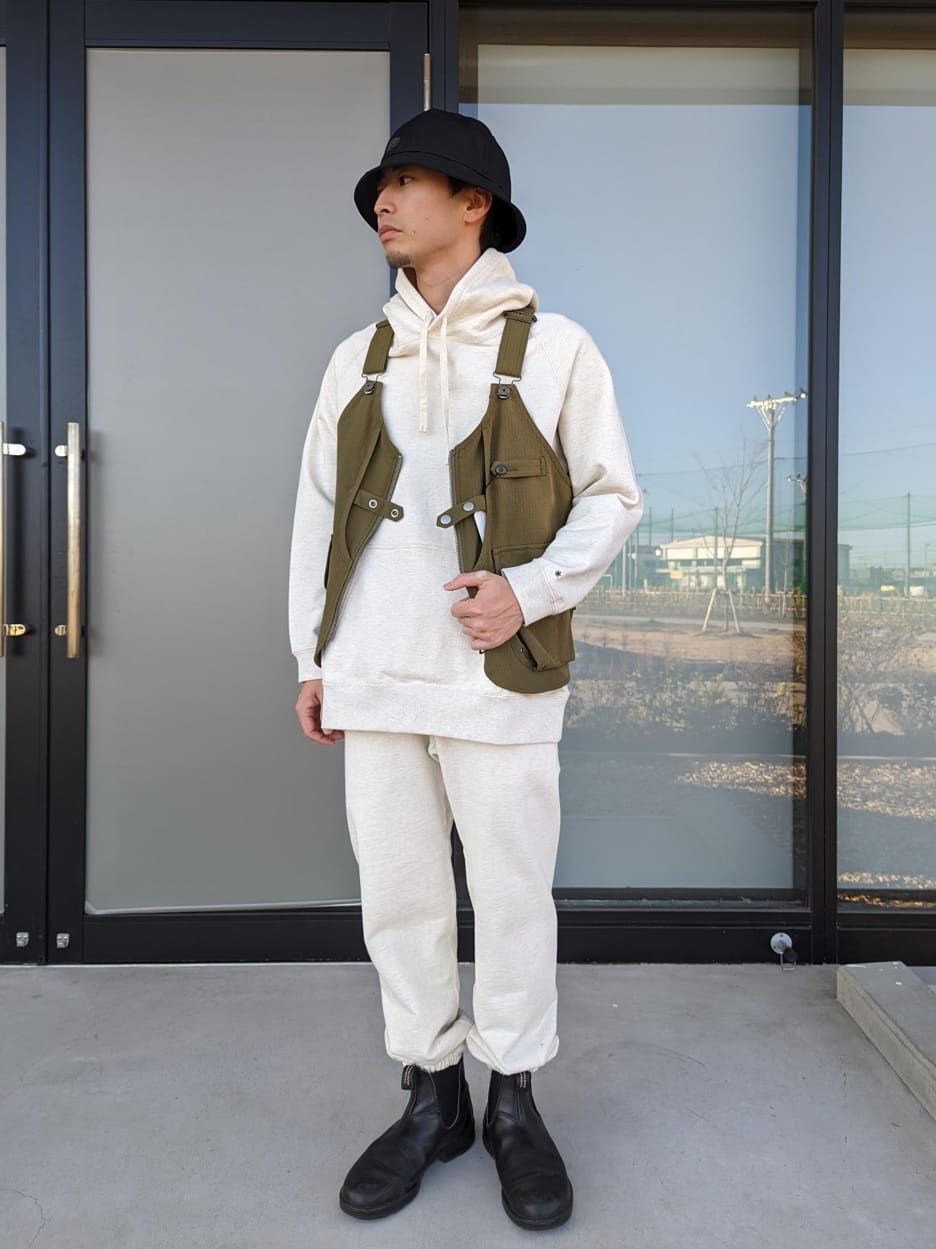 Snow Peakの(M)Recycled Cotton Pullover Hoodieを使ったコーディネートを紹介します。｜Rakuten Fashion(楽天ファッション／旧楽天ブランドアベニュー)3481837