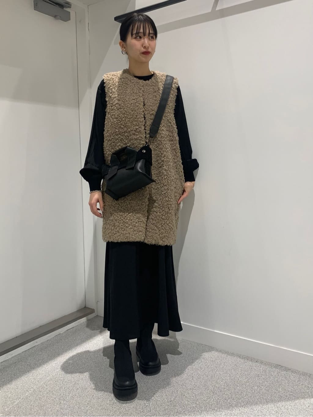 Vinのコーディネートを紹介します。｜Rakuten Fashion(楽天ファッション／旧楽天ブランドアベニュー)3484325