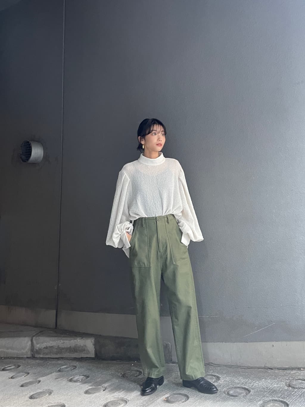 BLACK BY MOUSSYのvolume sleeve blouseを使ったコーディネート