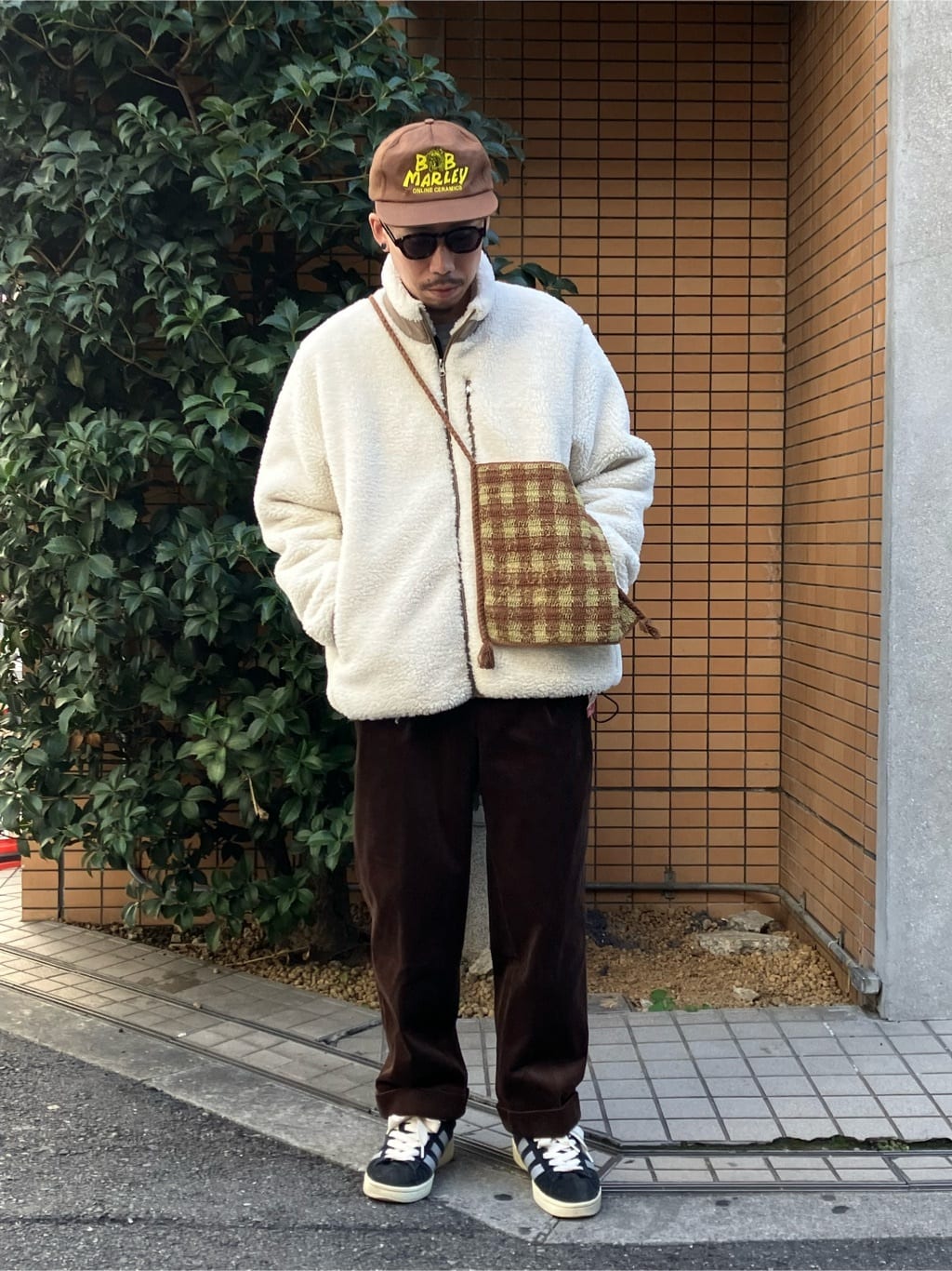 WISMのコーディネートを紹介します。｜Rakuten Fashion(楽天ファッション／旧楽天ブランドアベニュー)3488218