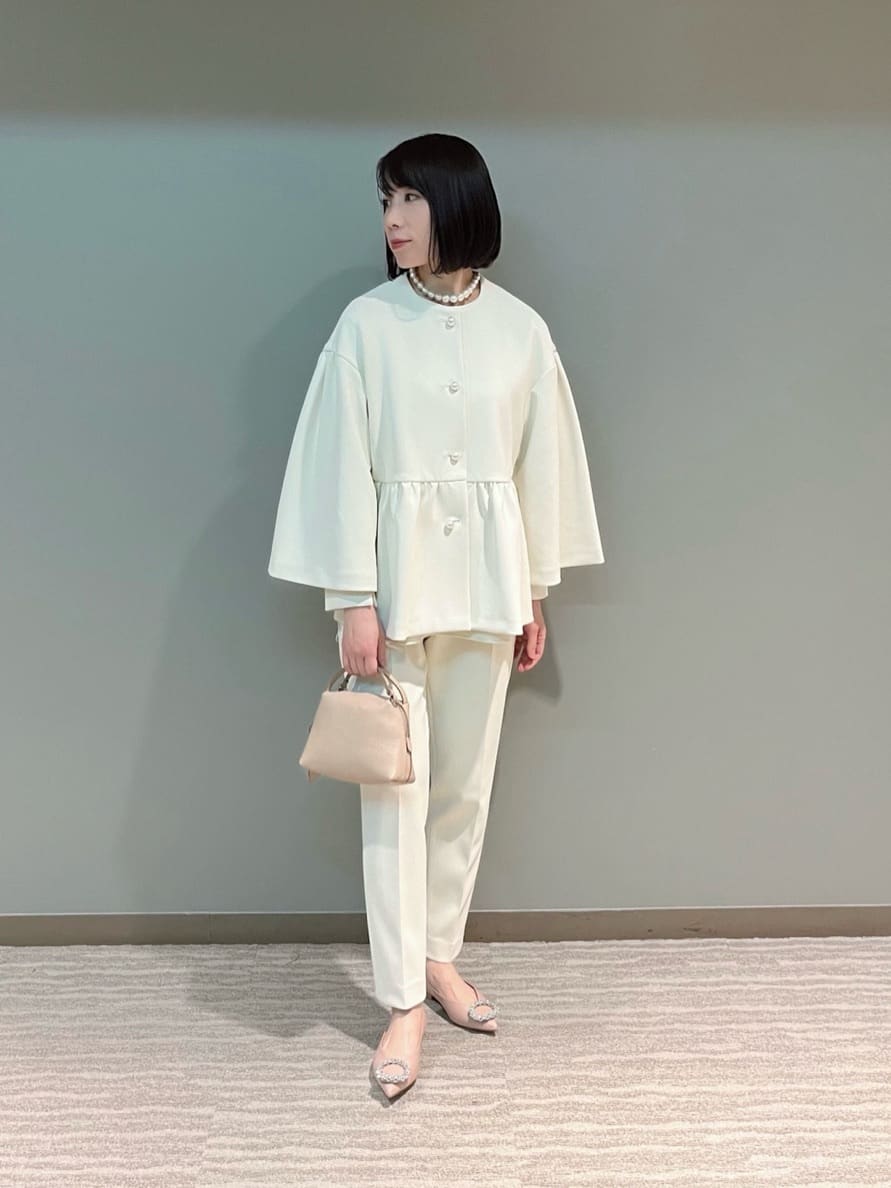 UNITED ARROWSのSPONGY パールモチーフ ノーカラー ジャケットを使った 