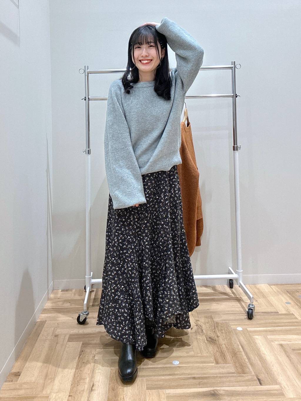 mysty womanの【WEB限定】アイスクリームクルーニットを使ったコーディネートを紹介します。｜Rakuten Fashion(楽天ファッション／旧楽天ブランドアベニュー)3507812