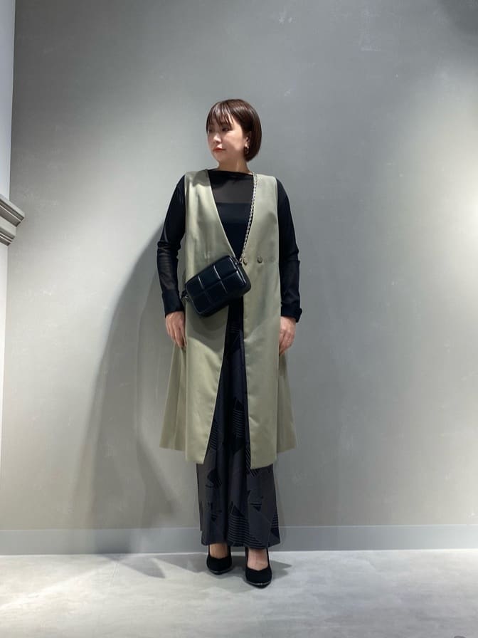 LASUDのシアーメロウトップスを使ったコーディネートを紹介します。｜Rakuten Fashion(楽天ファッション／旧楽天ブランドアベニュー)3512559