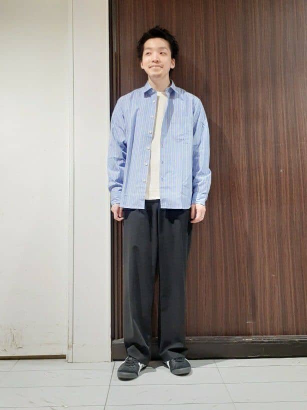 TAKEO KIKUCHIの100/2ストライプ レギュラーカラーシャツを使ったコーディネートを紹介します。｜Rakuten Fashion(楽天ファッション／旧楽天ブランドアベニュー)3521294