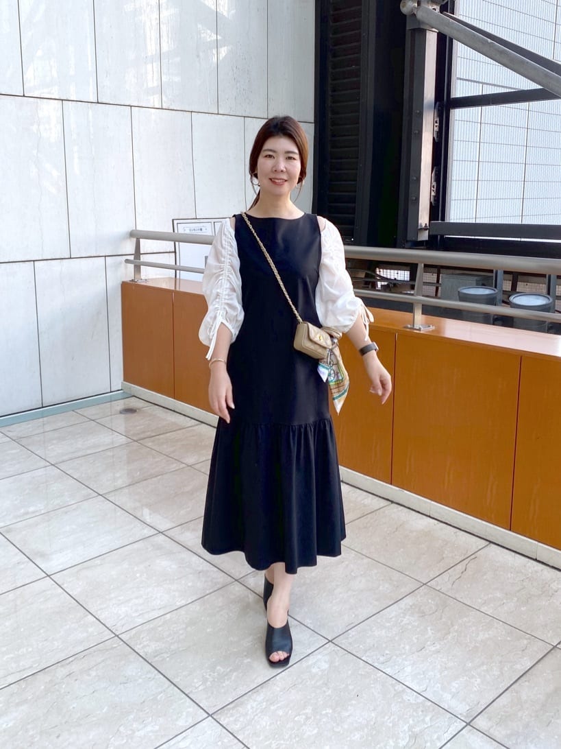 La boutique BonBonのシアードッキングドロストスリーブワンピースを 