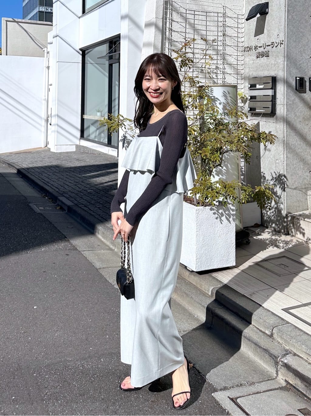 La boutique BonBonの【人気アイテム再入荷】ラッフルキャミワンピース 