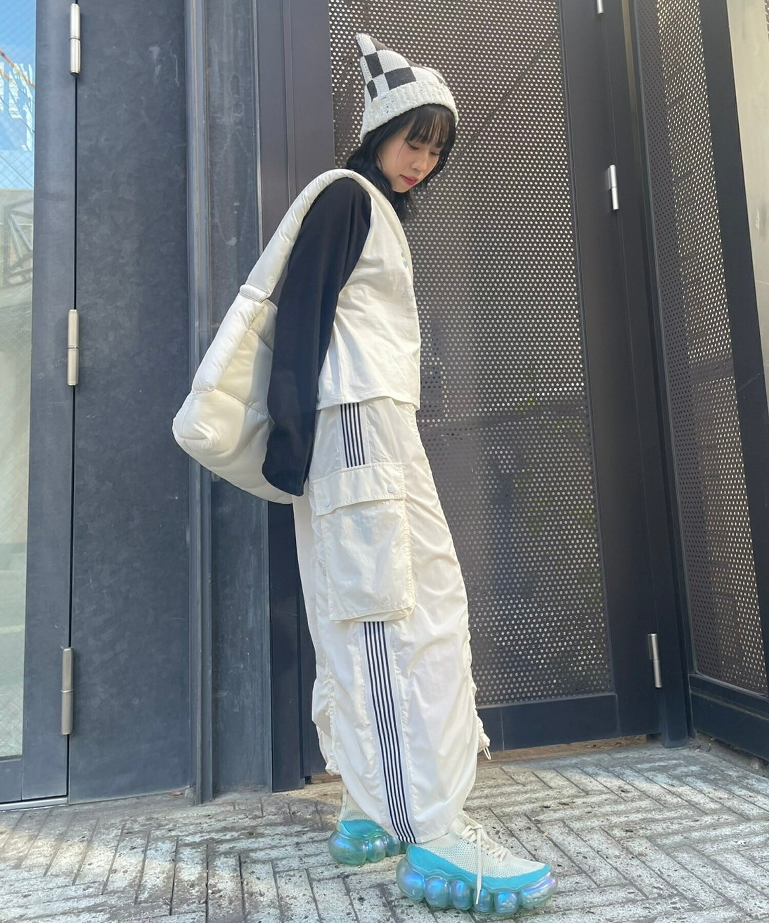 Candy StripperのCHECKER SQUARE BEANIEを使ったコーディネートを紹介します。｜Rakuten Fashion(楽天ファッション／旧楽天ブランドアベニュー)3540184
