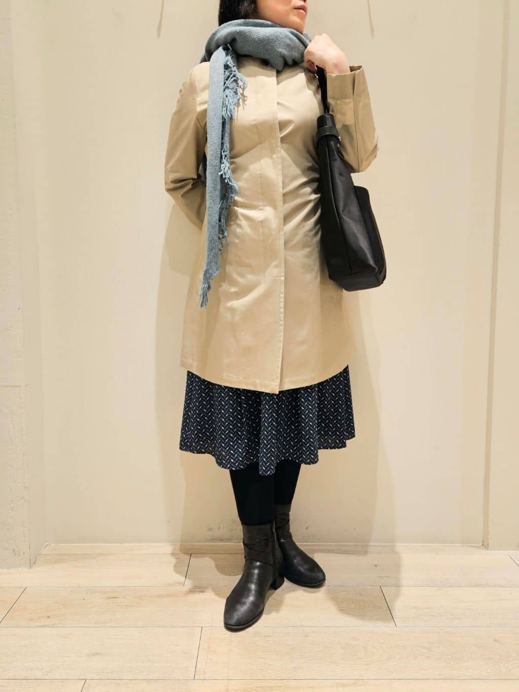 NEWYORKERのナチュラルブライトクロス ノーカラー比翼コートを使ったコーディネートを紹介します。｜Rakuten Fashion(楽天ファッション／旧楽天ブランドアベニュー)3552802