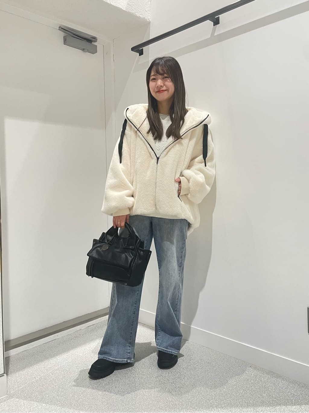 Vinのコーディネートを紹介します。｜Rakuten Fashion(楽天ファッション／旧楽天ブランドアベニュー)3556361