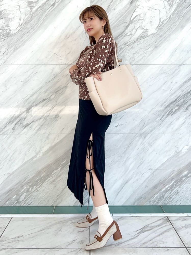 ESPERANZAの軽量合皮ふっくらトートを使ったコーディネートを紹介します。｜Rakuten Fashion(楽天ファッション／旧楽天ブランドアベニュー)3568065