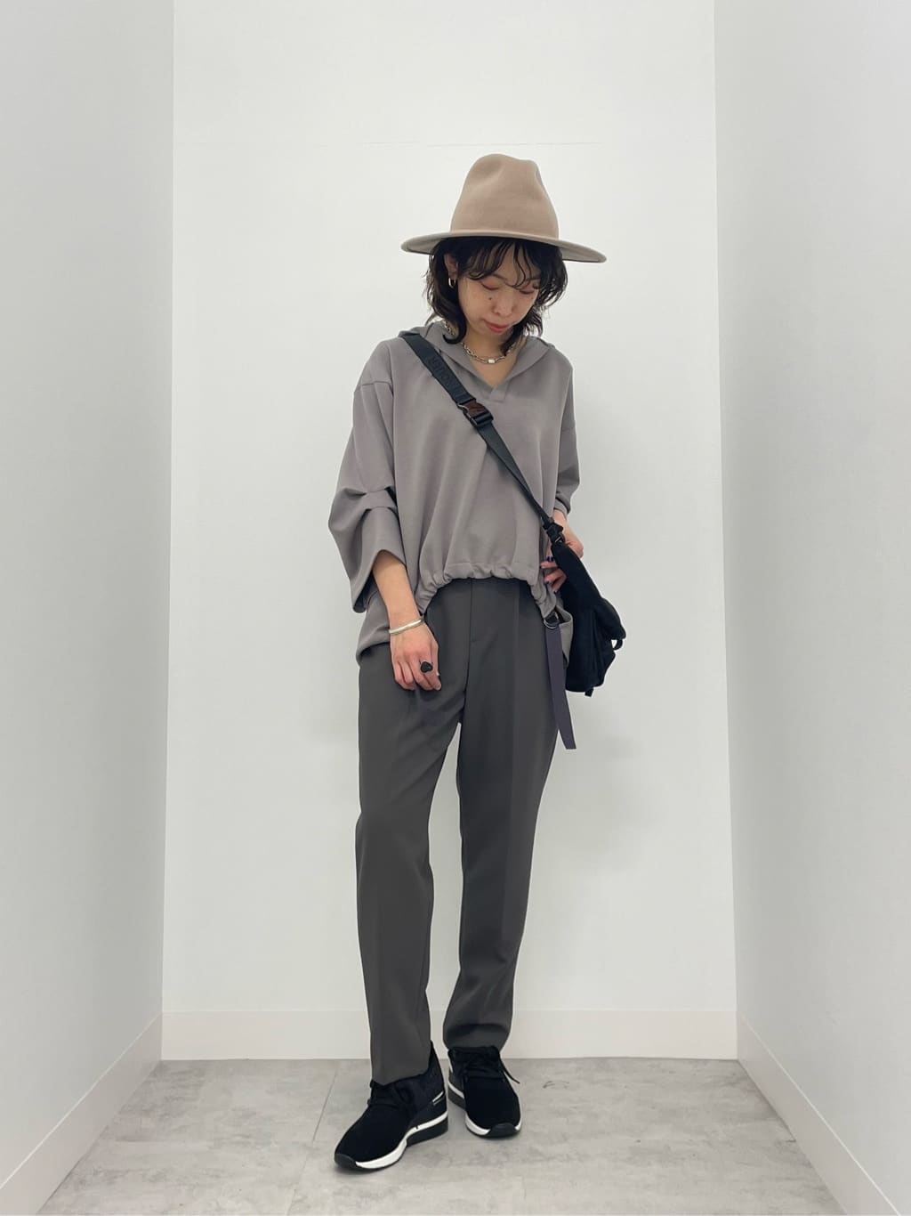 LASUDのコーディネートを紹介します。｜Rakuten Fashion(楽天ファッション／旧楽天ブランドアベニュー)3576020