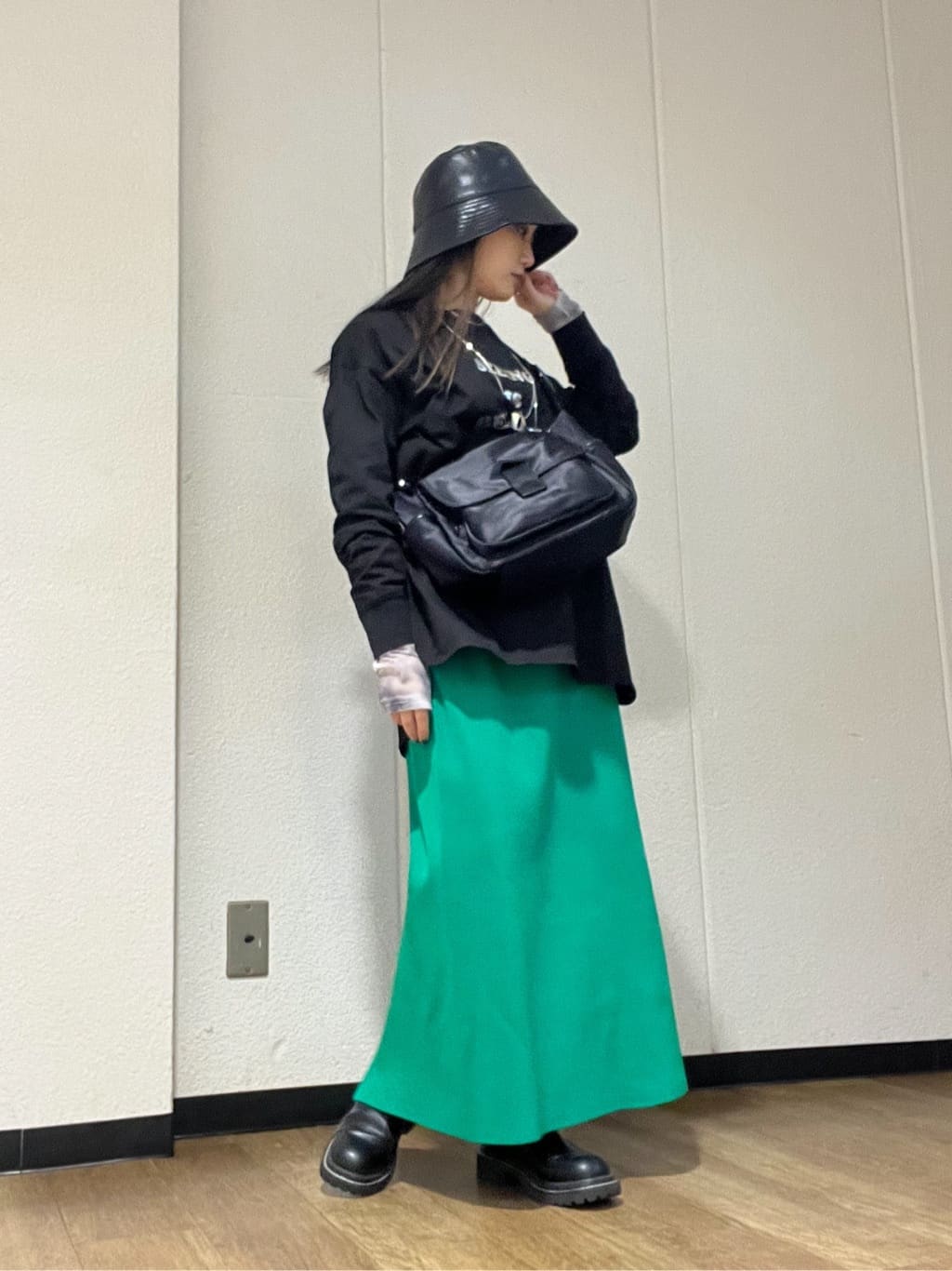 CepicaのThree Four Time/スネークチェーン2連ネックレスを使ったコーディネートを紹介します。｜Rakuten Fashion(楽天ファッション／旧楽天ブランドアベニュー)3586279
