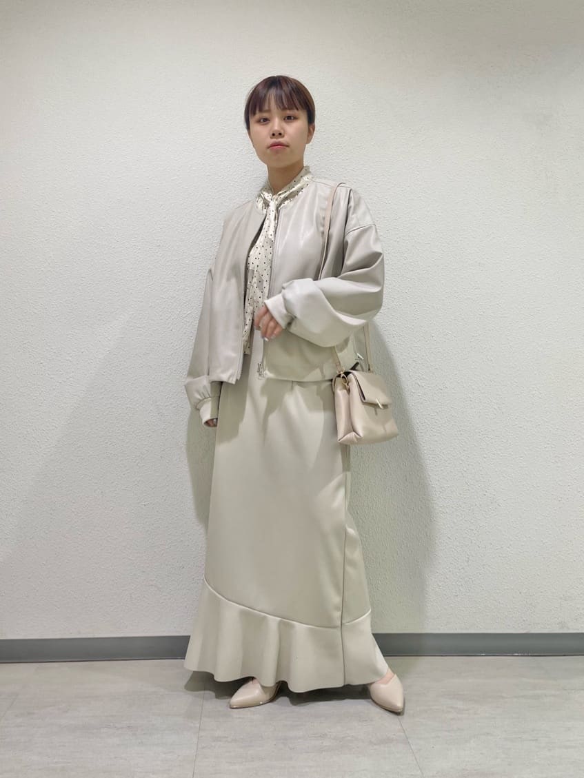 LASUDのコーディネートを紹介します。｜Rakuten Fashion(楽天ファッション／旧楽天ブランドアベニュー)3588024