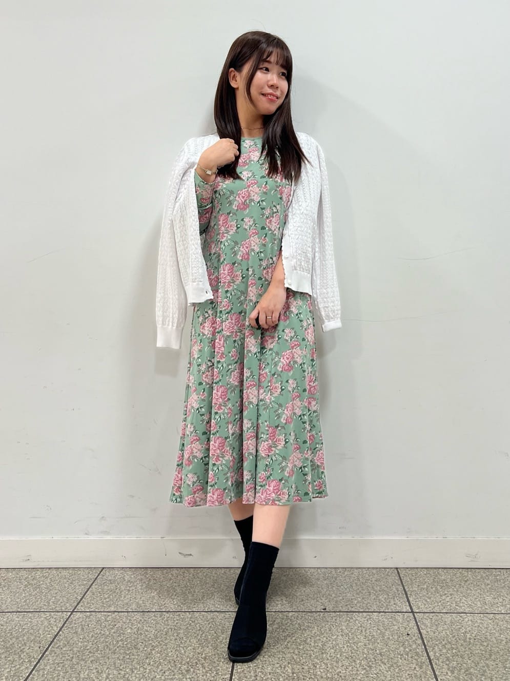 LAURA ASHLEYのコーディネートを紹介します。｜Rakuten Fashion(楽天ファッション／旧楽天ブランドアベニュー)3594919
