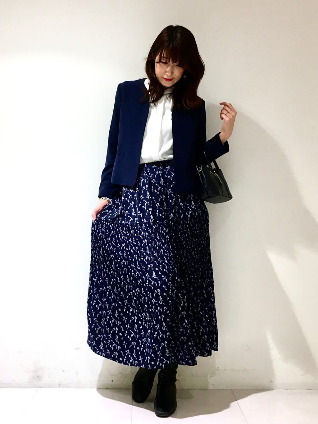 LAURA ASHLEYの【セレモニー】ノーカラージャケットを使ったコーディネートを紹介します。｜Rakuten Fashion(楽天ファッション／旧楽天ブランドアベニュー)3600770