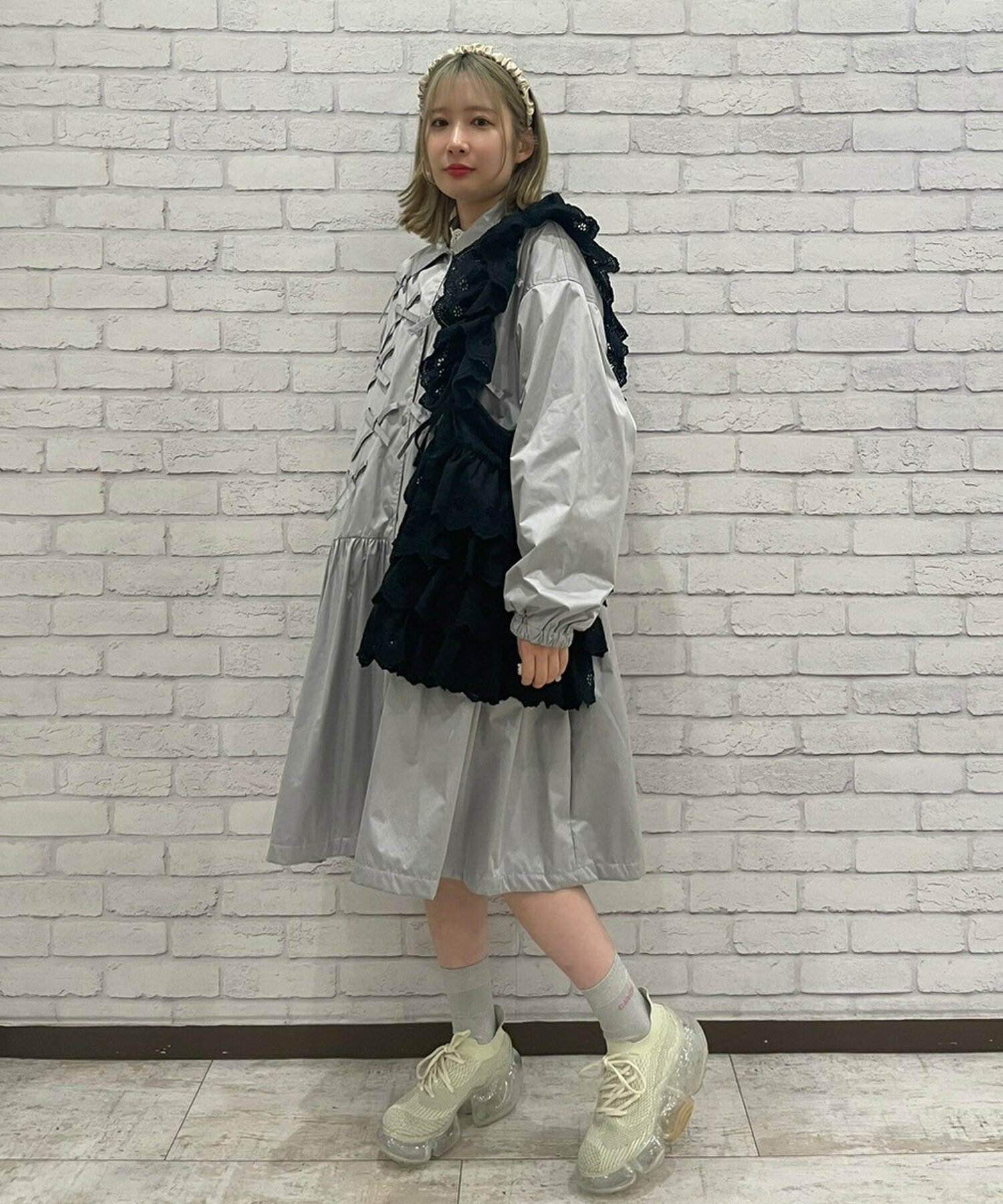 Candy StripperのAMOR FRILL SHOULDER BAGを使ったコーディネートを紹介します。｜Rakuten Fashion(楽天ファッション／旧楽天ブランドアベニュー)3607436