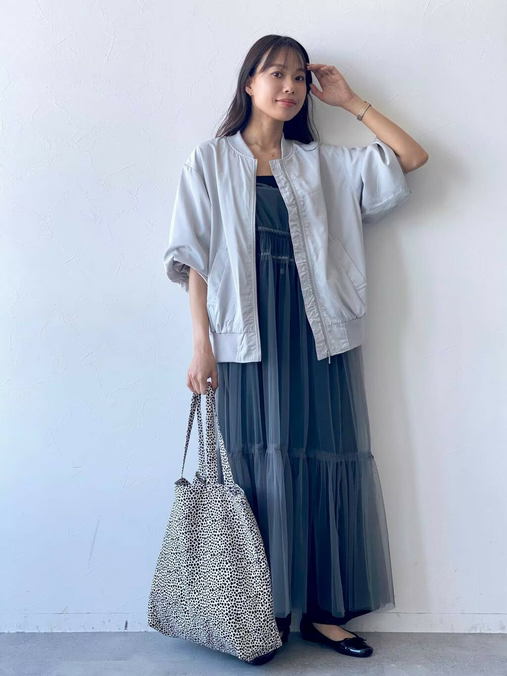 LAKOLEのワンタックワイドデニムを使ったコーディネートを紹介します。｜Rakuten Fashion(楽天ファッション／旧楽天ブランドアベニュー)3619399