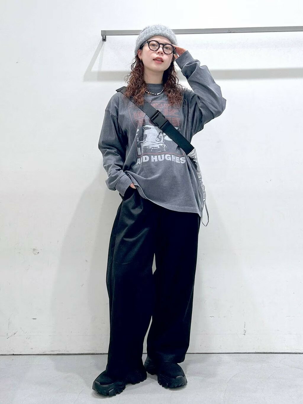 LAKOLEのサイドギャザーショルダーBAGを使ったコーディネートを紹介します。｜Rakuten Fashion(楽天ファッション／旧楽天ブランドアベニュー)3640035