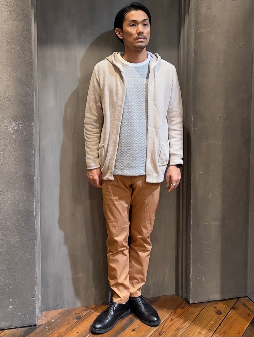 MEN'S BIGIのジオメトリックジャガードクルーネックロンTを使ったコーディネートを紹介します。｜Rakuten Fashion(楽天ファッション／旧楽天ブランドアベニュー)3646539