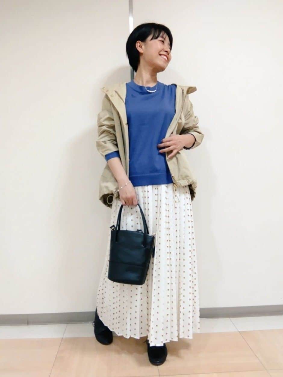 LAURA ASHLEYの【コットン混/羽織りアイテム】マウンテンパーカを使ったコーディネートを紹介します。｜Rakuten Fashion(楽天ファッション／旧楽天ブランドアベニュー)3649168