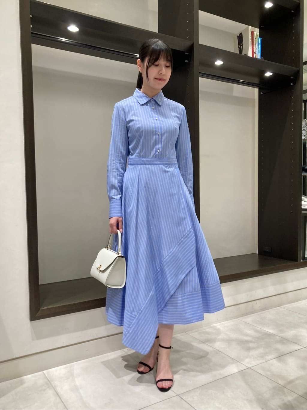 allurevilleのストライプアシメフレアシャツワンピースを使った  