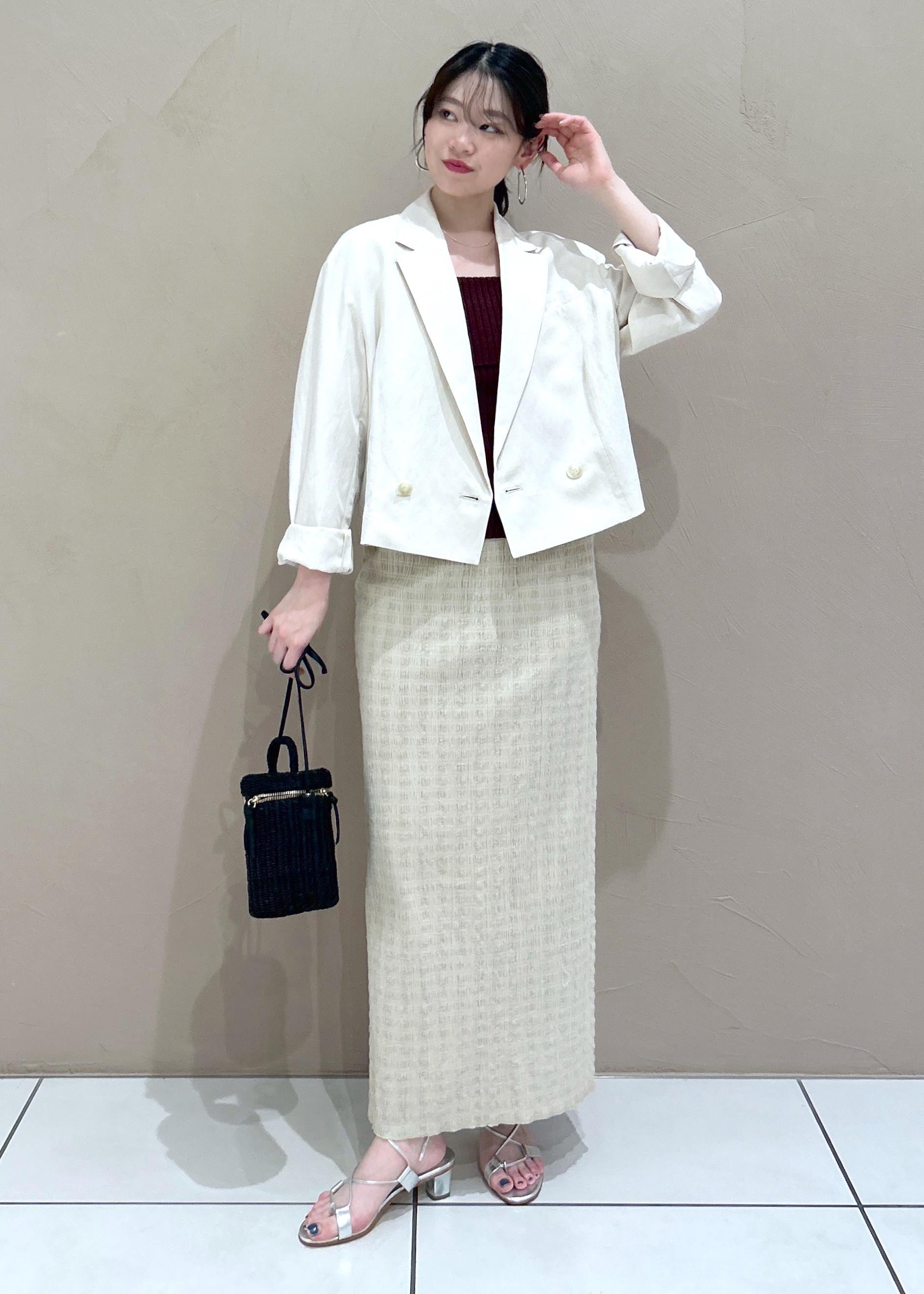 SALON adam et rope'のリブチューブトップを使ったコーディネートを紹介します。｜Rakuten Fashion(楽天ファッション／旧楽天ブランドアベニュー)3795708