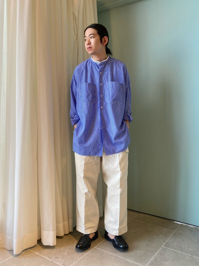 SandersポリッシュドレザーTストラップミリタリーサンダル