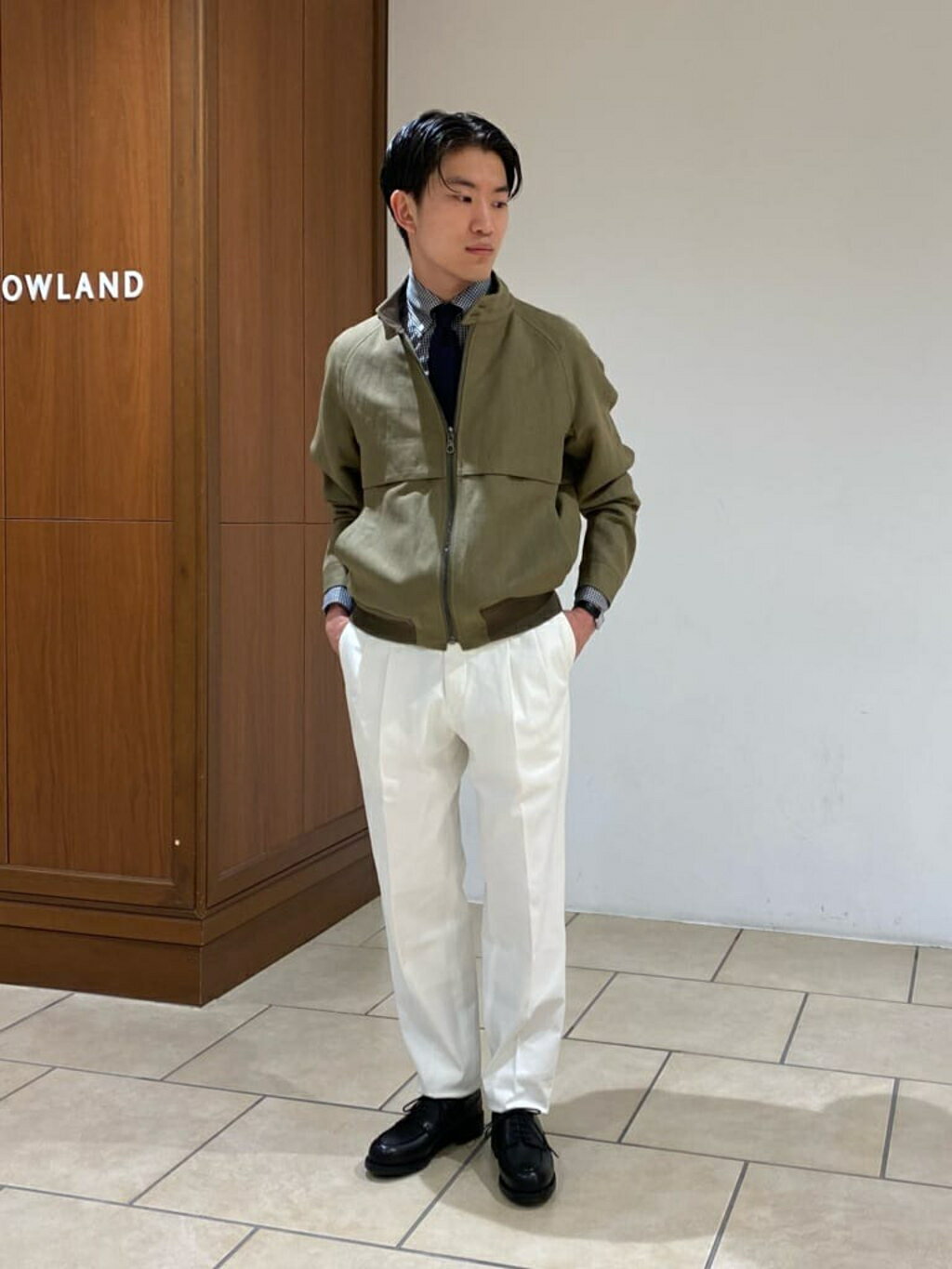 TOMORROWLANDのリネンウール ハリントンジャケット Dormeuil Belfastを 