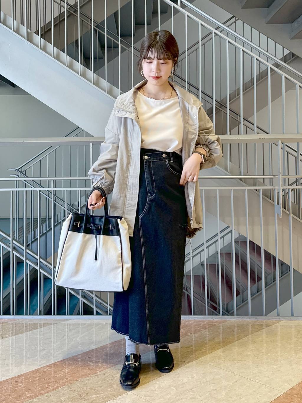 mysty womanのレザー×キャンバスBAGを使ったコーディネートを紹介します。｜Rakuten Fashion(楽天ファッション／旧楽天ブランドアベニュー)3709131
