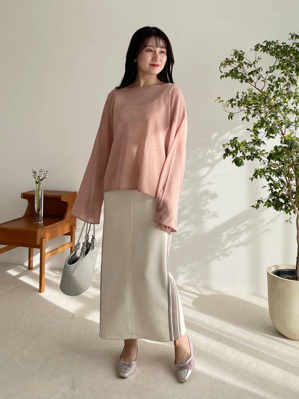 mysty womanの【復刻/WEB限定】ソルベシアーニットを使ったコーディネートを紹介します。｜Rakuten Fashion(楽天ファッション／旧楽天ブランドアベニュー)3709144