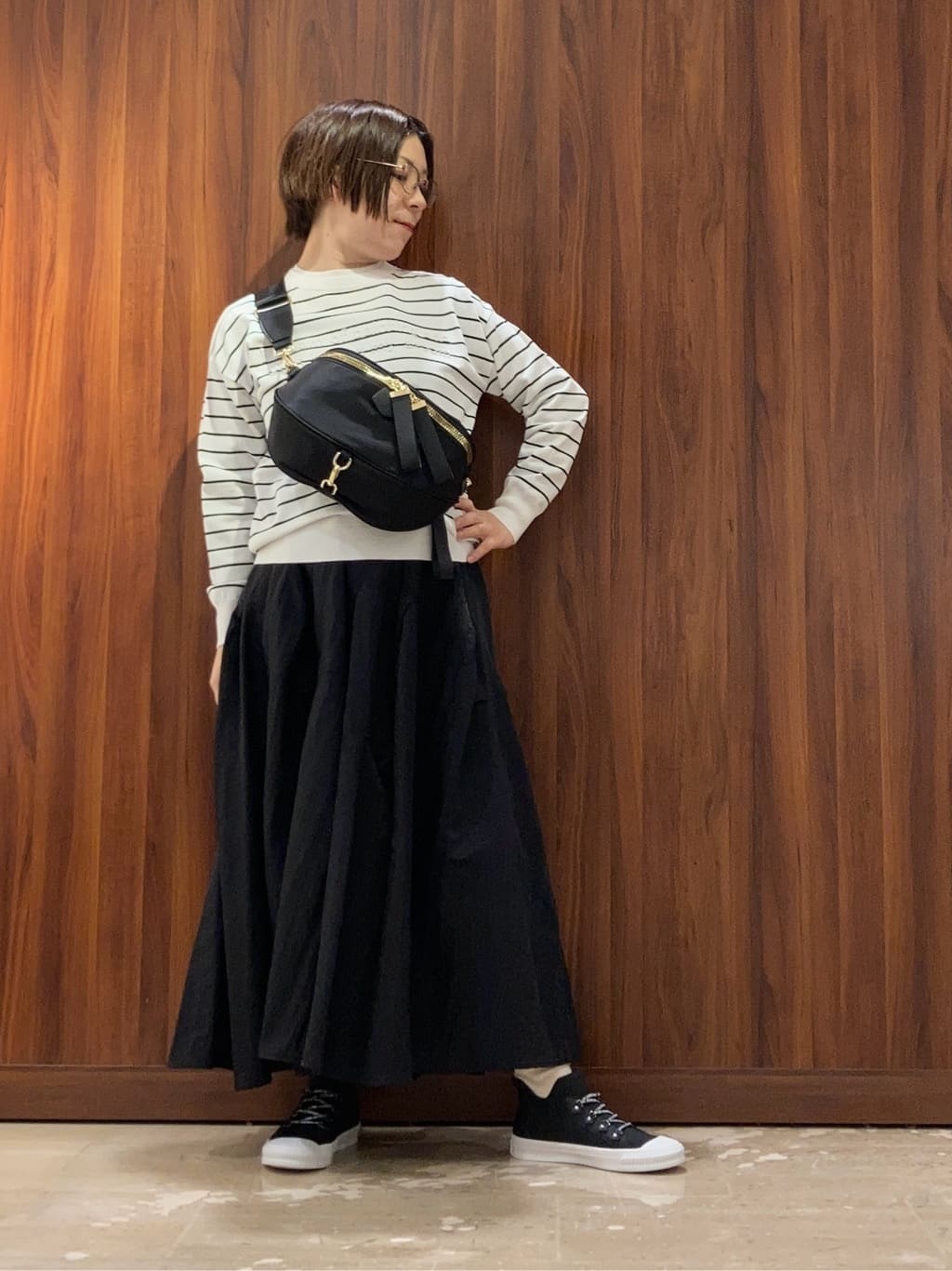 Vinのメタルファスナーショルダーバッグを使ったコーディネートを紹介します。｜Rakuten Fashion(楽天ファッション／旧楽天ブランドアベニュー)3717997