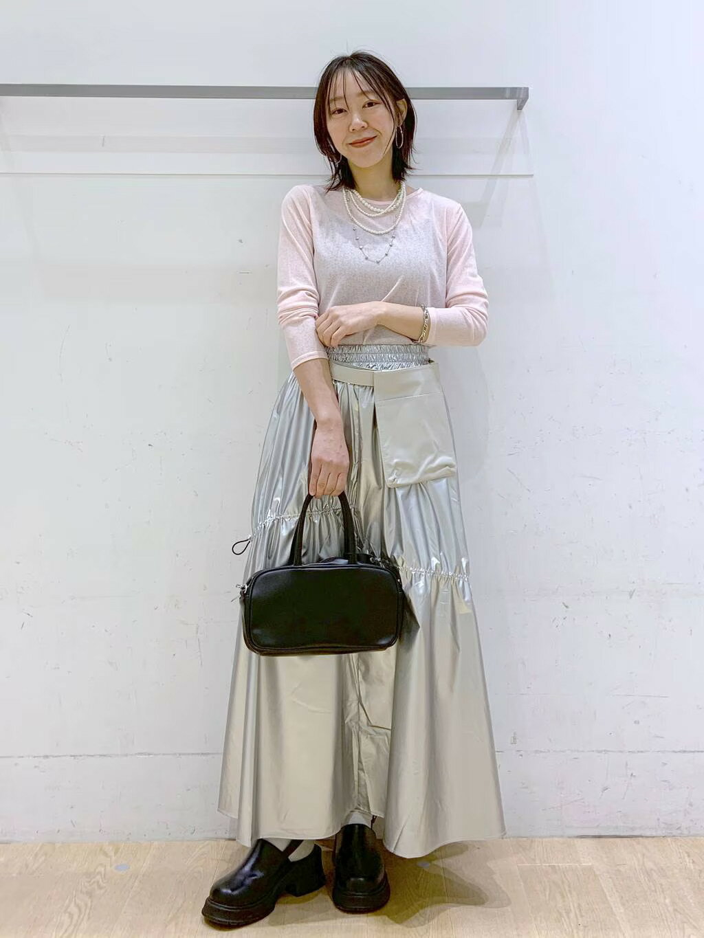 LAKOLEのスクエアボストンショルダーバッグを使ったコーディネートを紹介します。｜Rakuten Fashion(楽天ファッション／旧楽天ブランドアベニュー)3732774