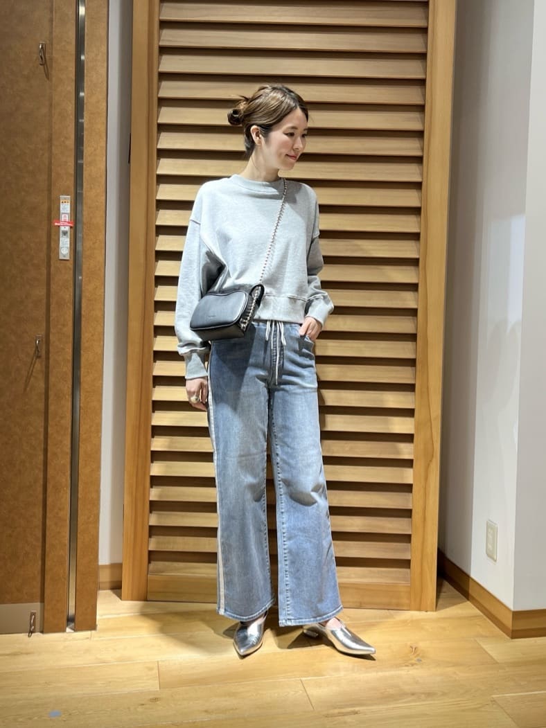LASUDのボールチェーンカウレザーミニバッグを使ったコーディネートを紹介します。｜Rakuten Fashion(楽天ファッション／旧楽天ブランドアベニュー)3741565