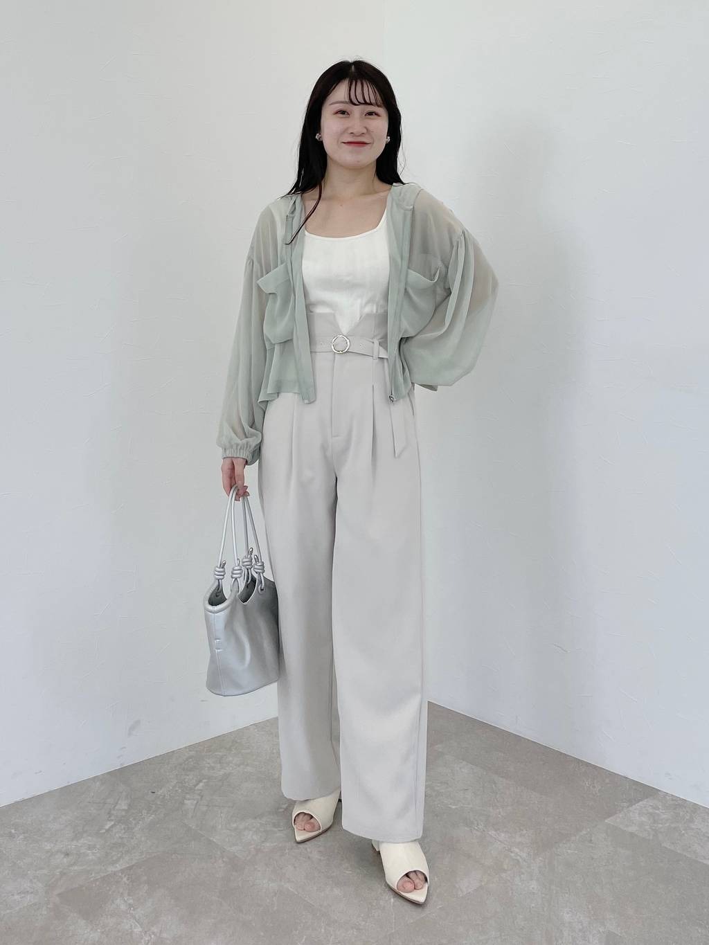 mysty womanの【リバイバル!】楊柳シアーZIPパーカーを使ったコーディネートを紹介します。｜Rakuten Fashion(楽天ファッション／旧楽天ブランドアベニュー)3747622