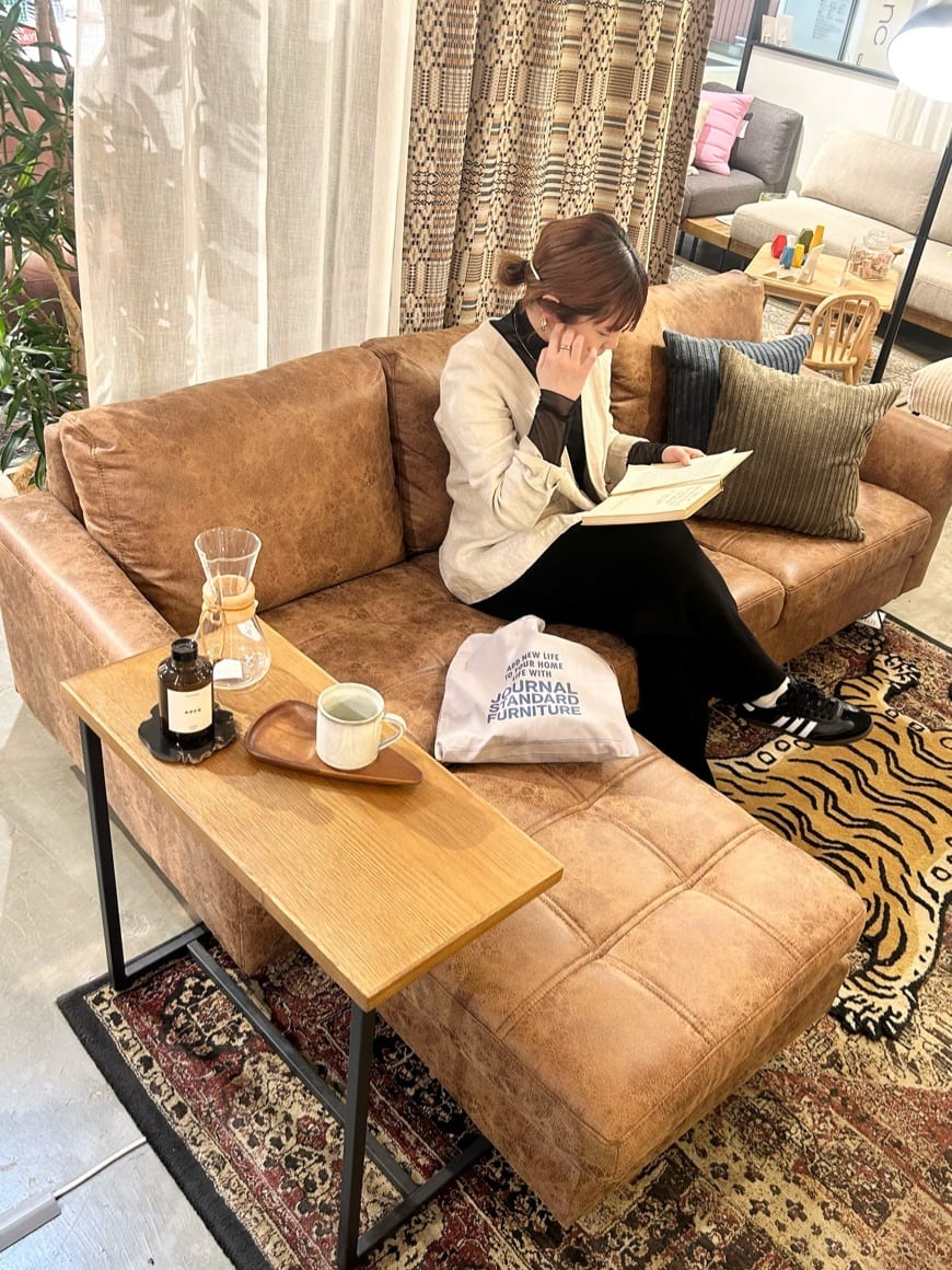 journal standard FurnitureのPO RUG 133*200 ラグを使ったコーディネートを紹介します。｜Rakuten Fashion(楽天ファッション／旧楽天ブランドアベニュー)3750287