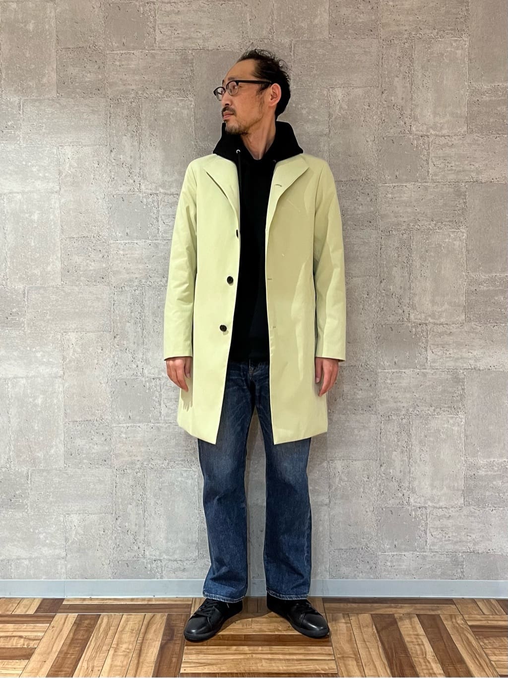 TAKEO KIKUCHIのスタンドカラー 撥水 コートを使ったコーディネートを紹介します。｜Rakuten Fashion(楽天ファッション／旧楽天ブランドアベニュー)3754293