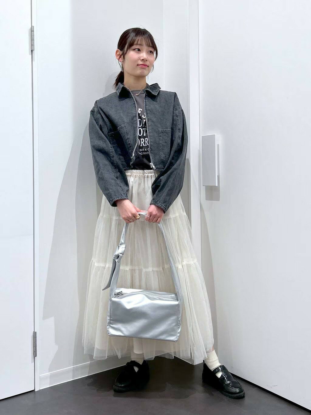 LAKOLEのサイドリボン2WAYショルダーバッグを使ったコーディネートを紹介します。｜Rakuten Fashion(楽天ファッション／旧楽天ブランドアベニュー)3757060