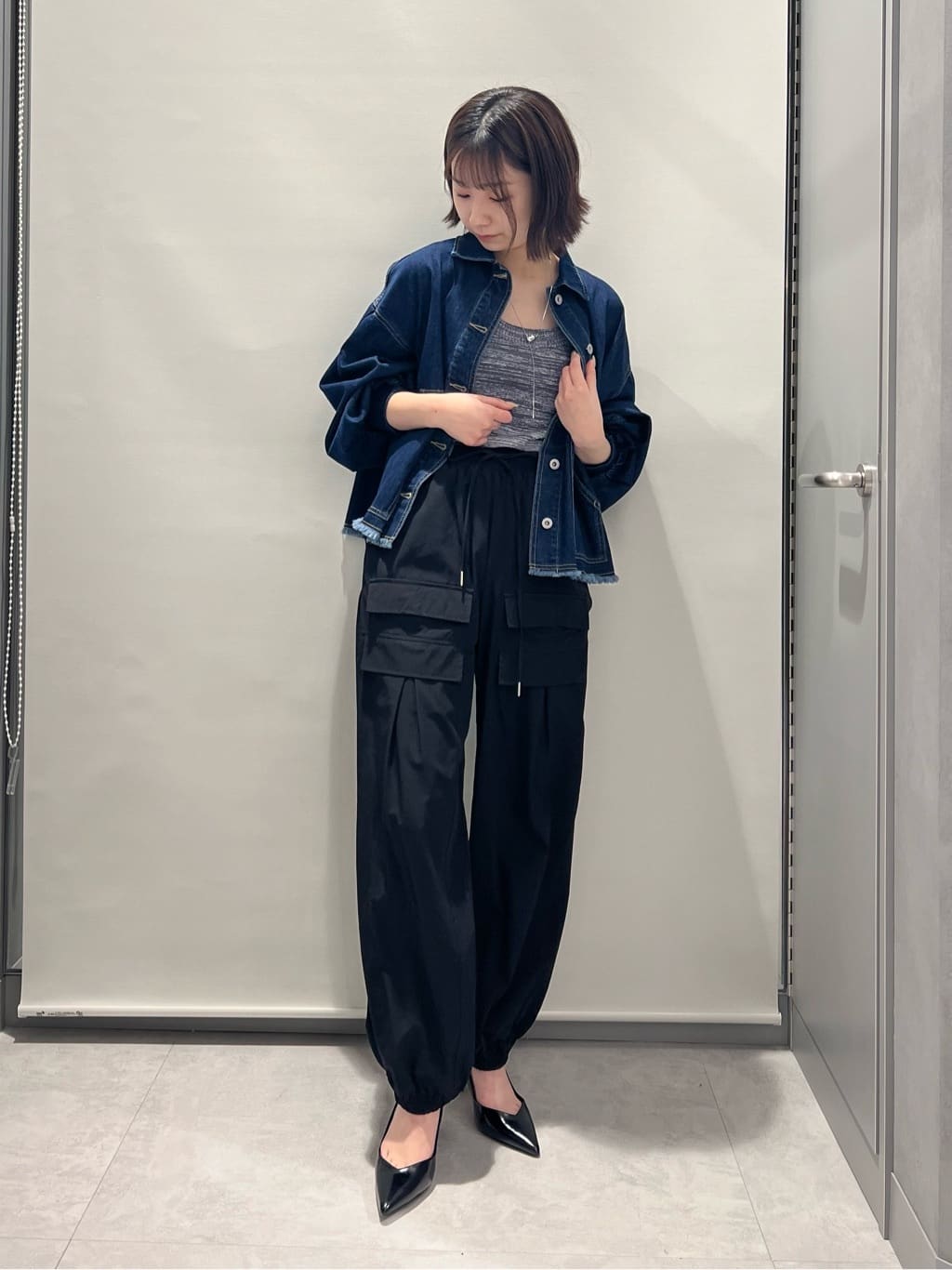 Vinのフロントポケットカーゴジョグパンツを使ったコーディネートを紹介します。｜Rakuten Fashion(楽天ファッション／旧楽天ブランドアベニュー)3771484