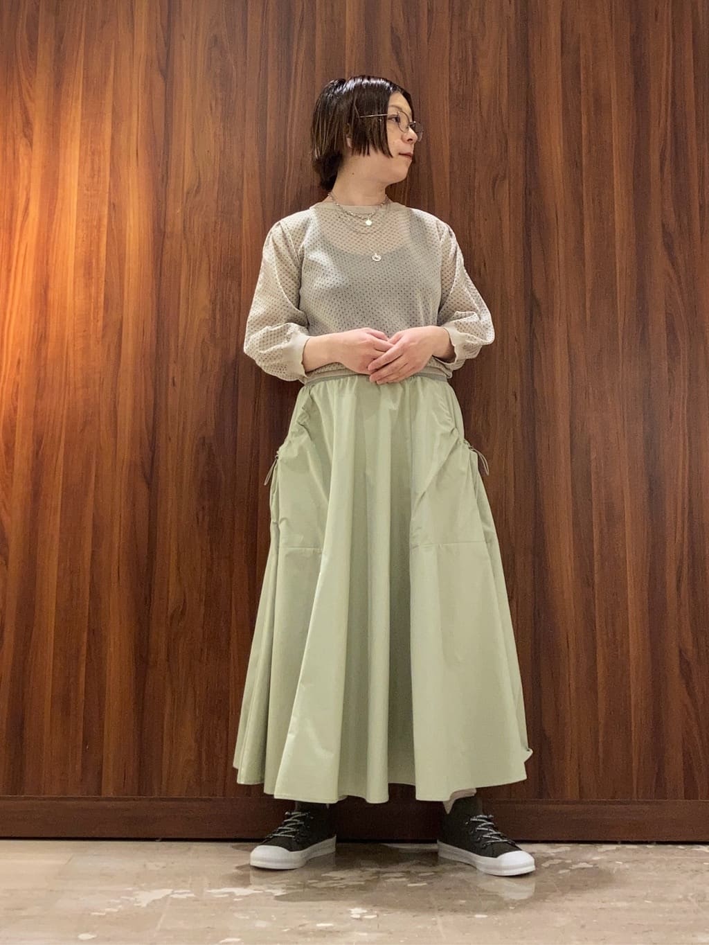 Vinのサイドドロストポケットスカートを使ったコーディネートを紹介します。｜Rakuten Fashion(楽天ファッション／旧楽天ブランドアベニュー)3793941