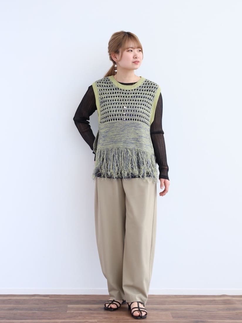 Vinのクルーネックラメシアートップスを使ったコーディネートを紹介します。｜Rakuten Fashion(楽天ファッション／旧楽天ブランドアベニュー)3794096