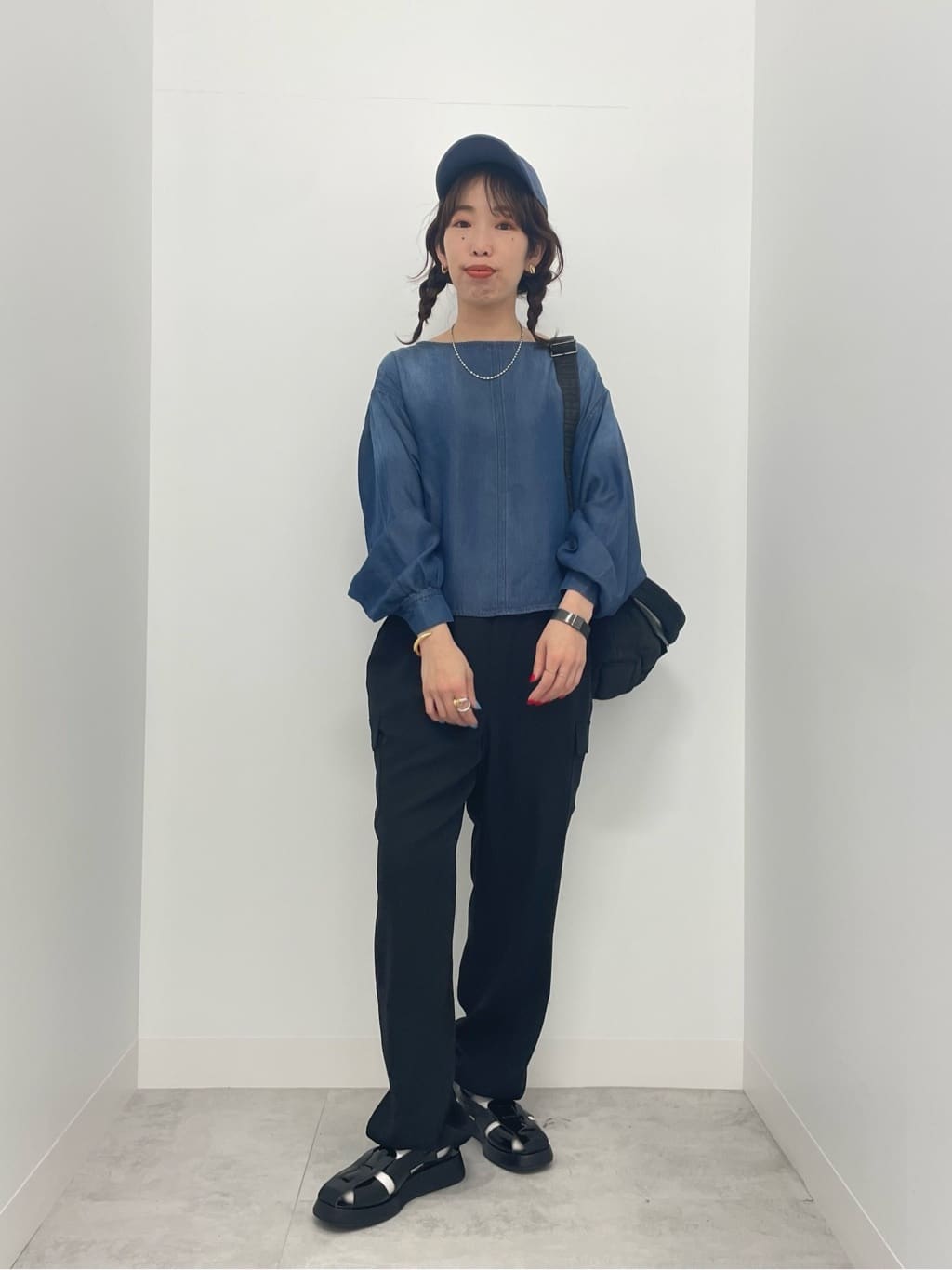 Vinのコーディネートを紹介します。｜Rakuten Fashion(楽天ファッション／旧楽天ブランドアベニュー)3800199