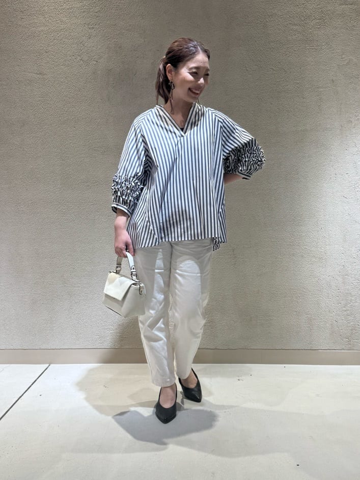 Vinの「01」アーガオリジナルテーパードデニムを使ったコーディネートを紹介します。｜Rakuten Fashion(楽天ファッション／旧楽天ブランドアベニュー)3803960