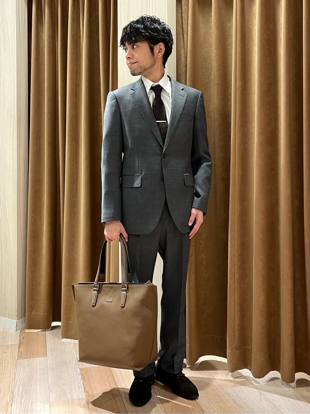 TAKEO KIKUCHIの【京都丹後】ジオメトリー シルクネクタイを使ったコーディネートを紹介します。｜Rakuten Fashion(楽天ファッション／旧楽天ブランドアベニュー)3810109