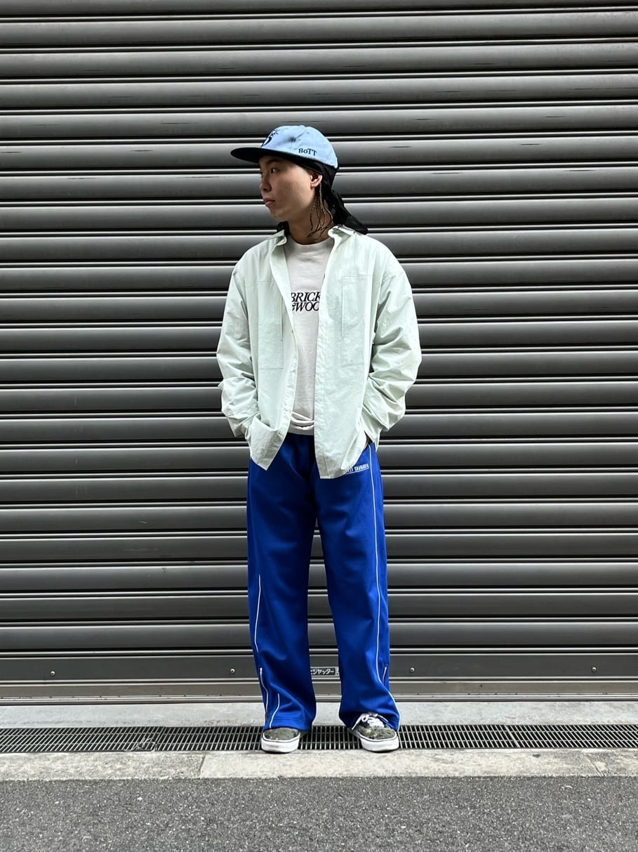 WISMのコーディネートを紹介します。｜Rakuten Fashion(楽天ファッション／旧楽天ブランドアベニュー)3810433